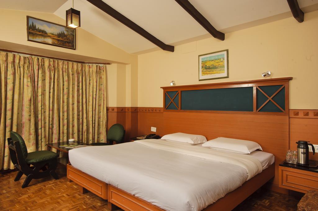 Hilltop Towers Kodaikanal Phòng bức ảnh
